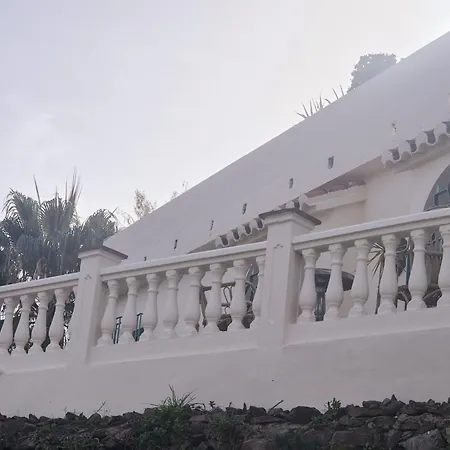 Bed & Breakfast Conchales 3*